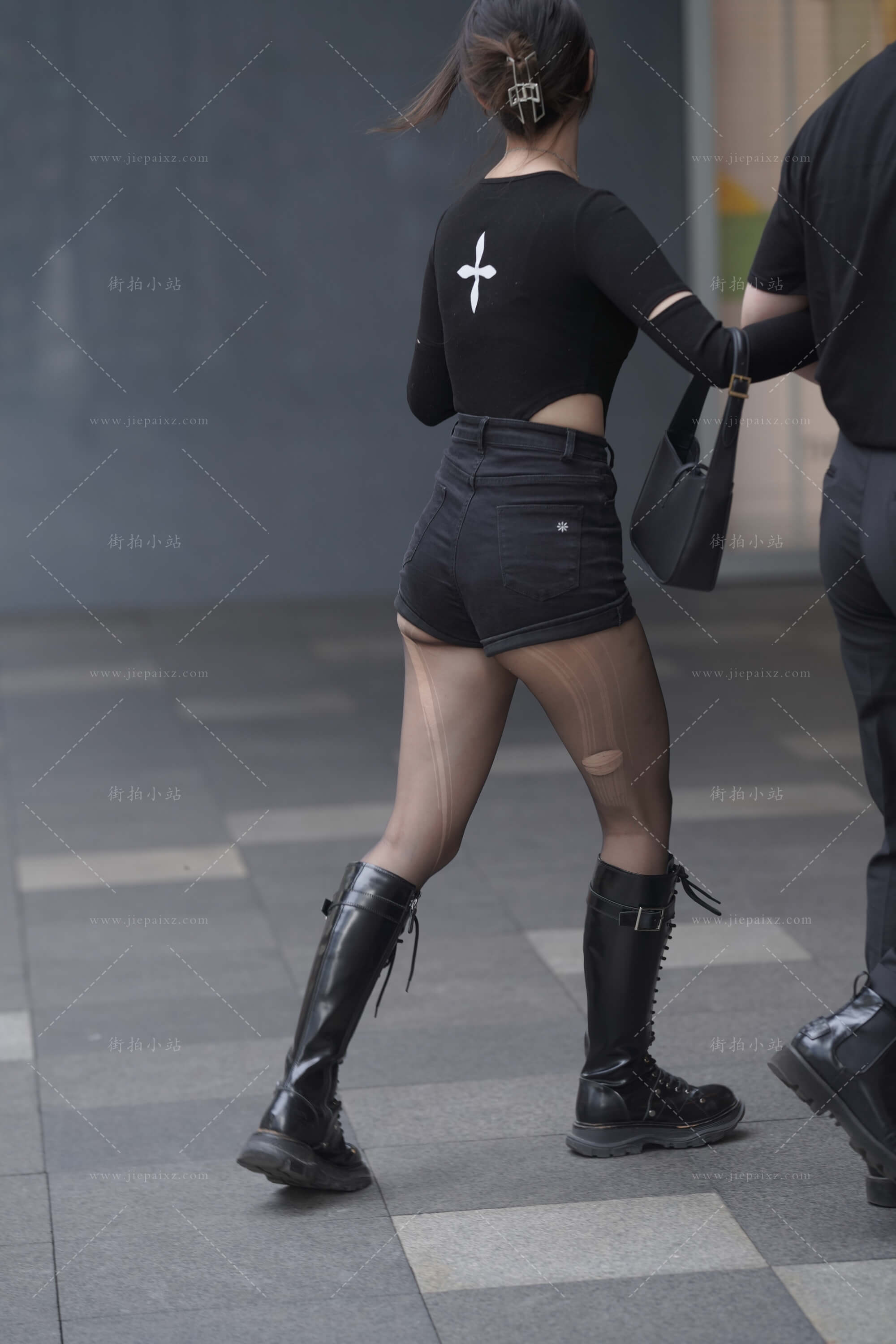 1.JPG